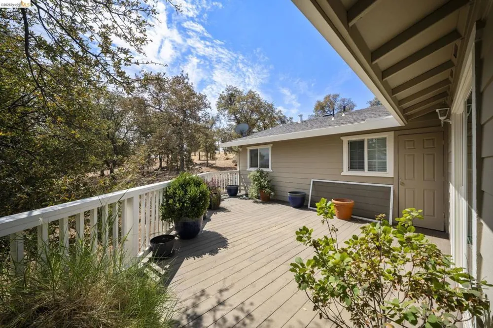 9729 Rastro Way La Grange, CA 95329