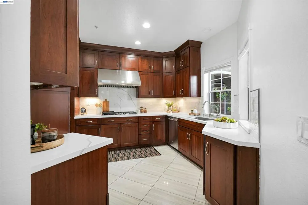 34776 Rumford Ter Union City, CA 94587