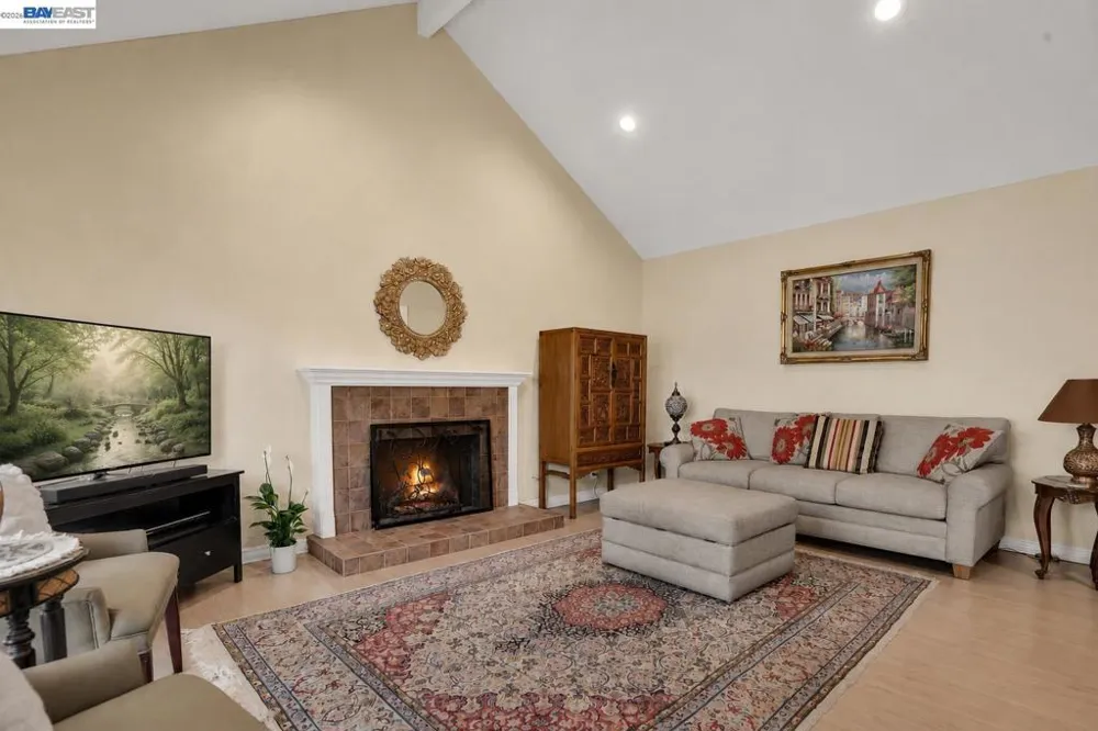 2023 Los Gatos Almaden Rd San Jose, CA 95124