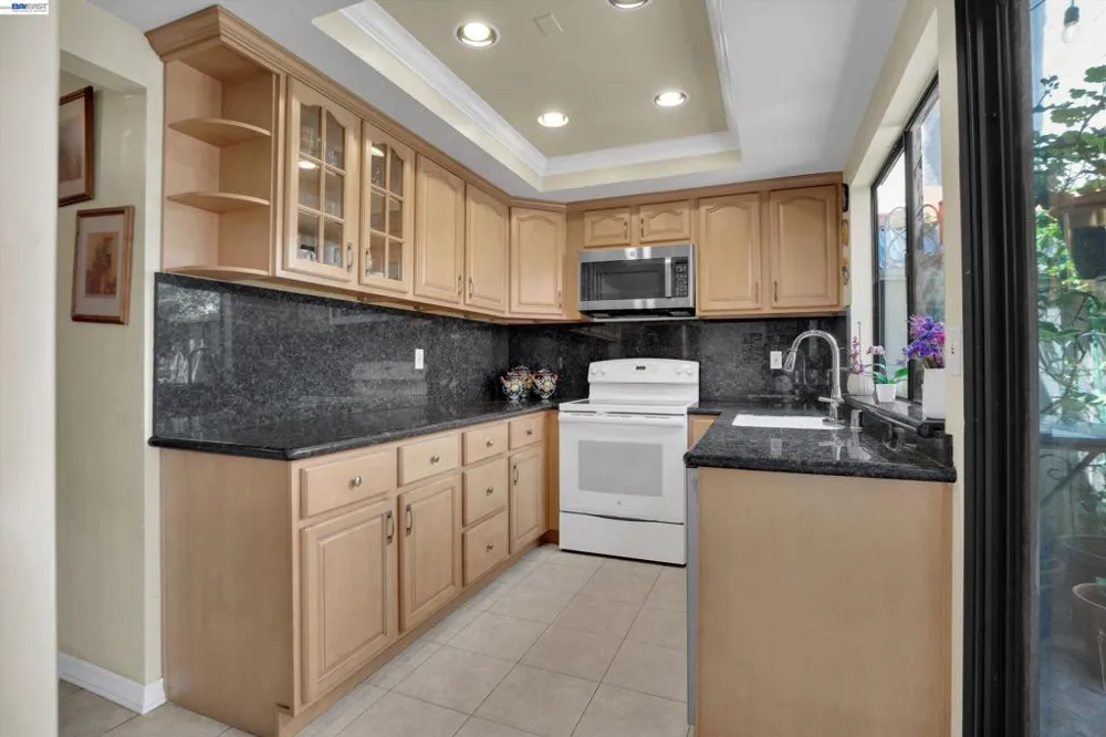 2023 Los Gatos Almaden Rd San Jose, CA 95124