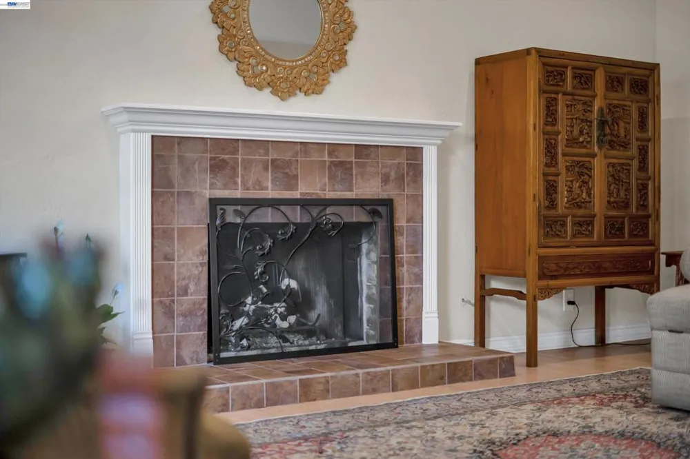 2023 Los Gatos Almaden Rd San Jose, CA 95124