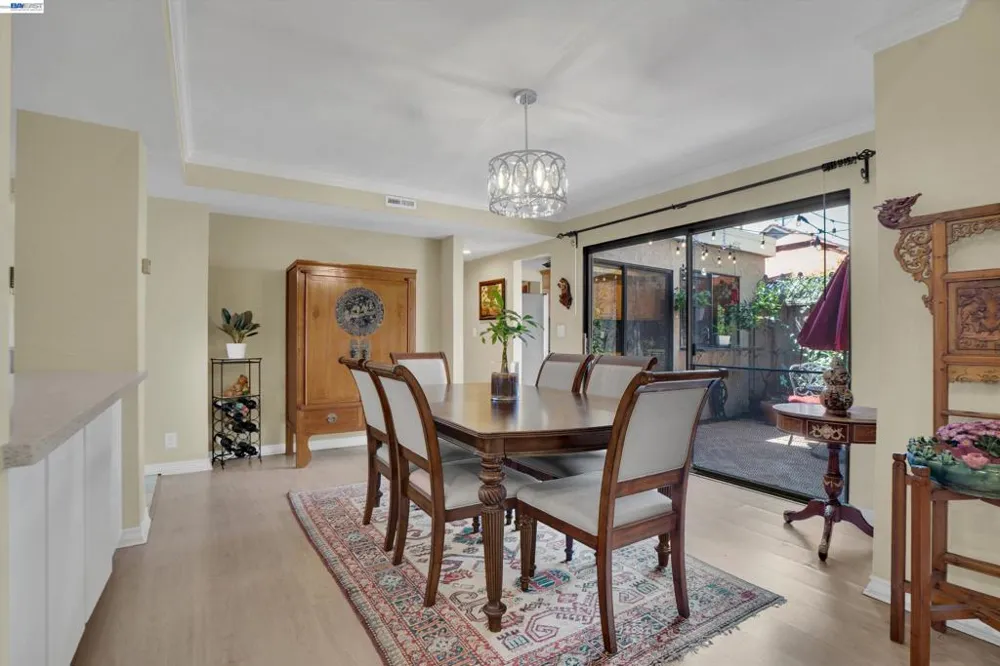 2023 Los Gatos Almaden Rd San Jose, CA 95124