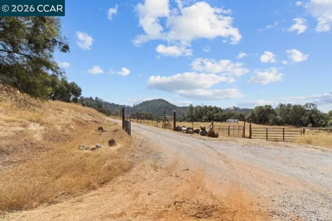 Magic Ring Rd