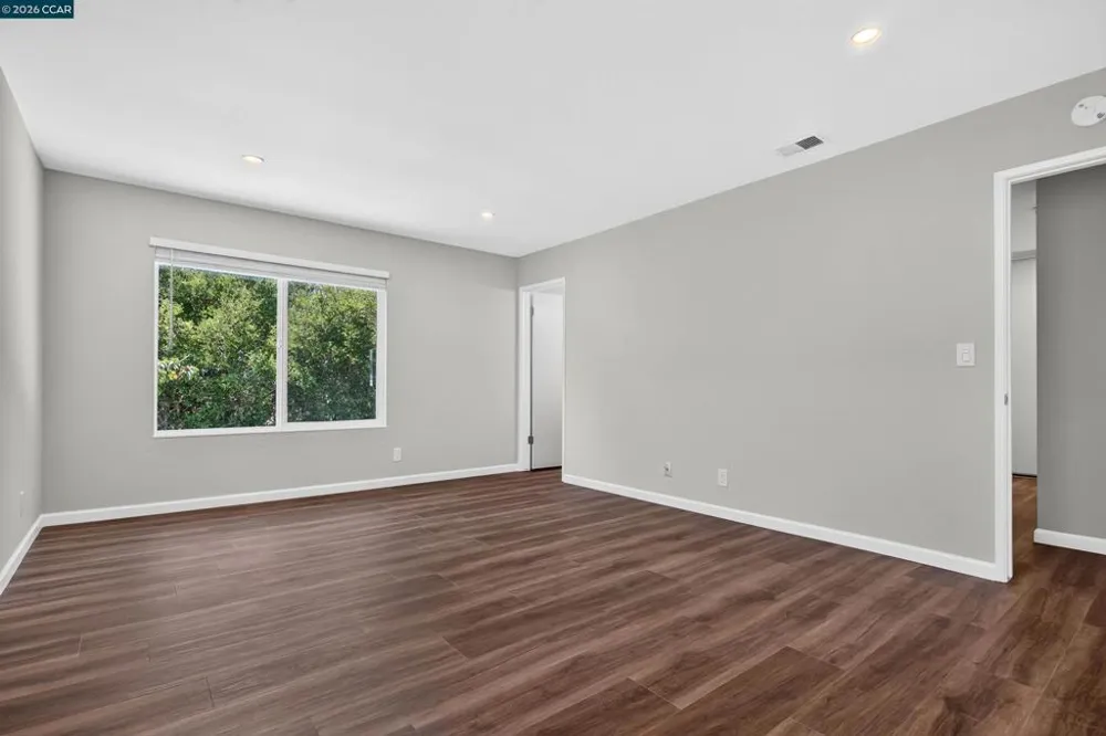 121 Violet Rd Hercules, CA 94547