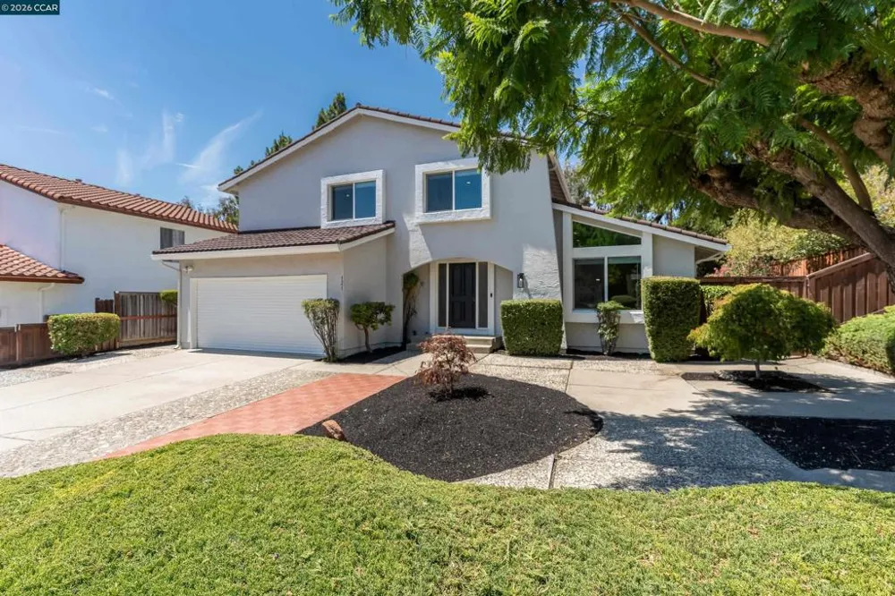 121 Violet Rd Hercules, CA 94547