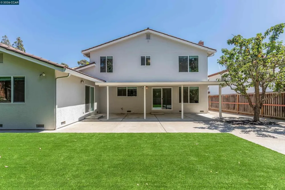 121 Violet Rd Hercules, CA 94547