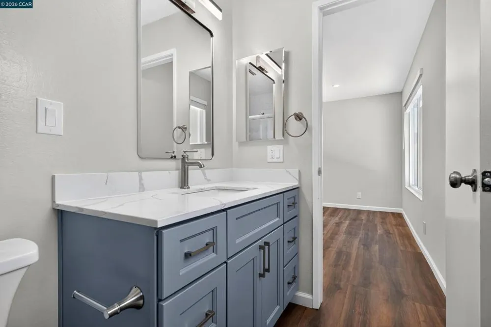 121 Violet Rd Hercules, CA 94547