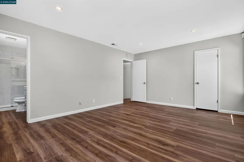 121 Violet Rd Hercules, CA 94547