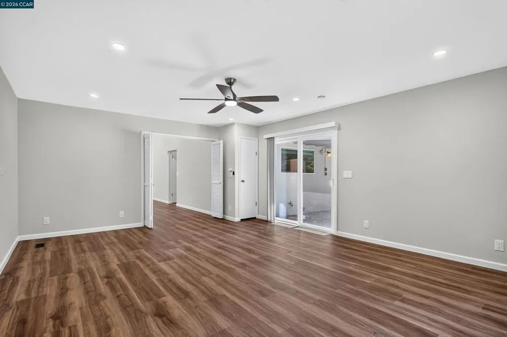 121 Violet Rd Hercules, CA 94547