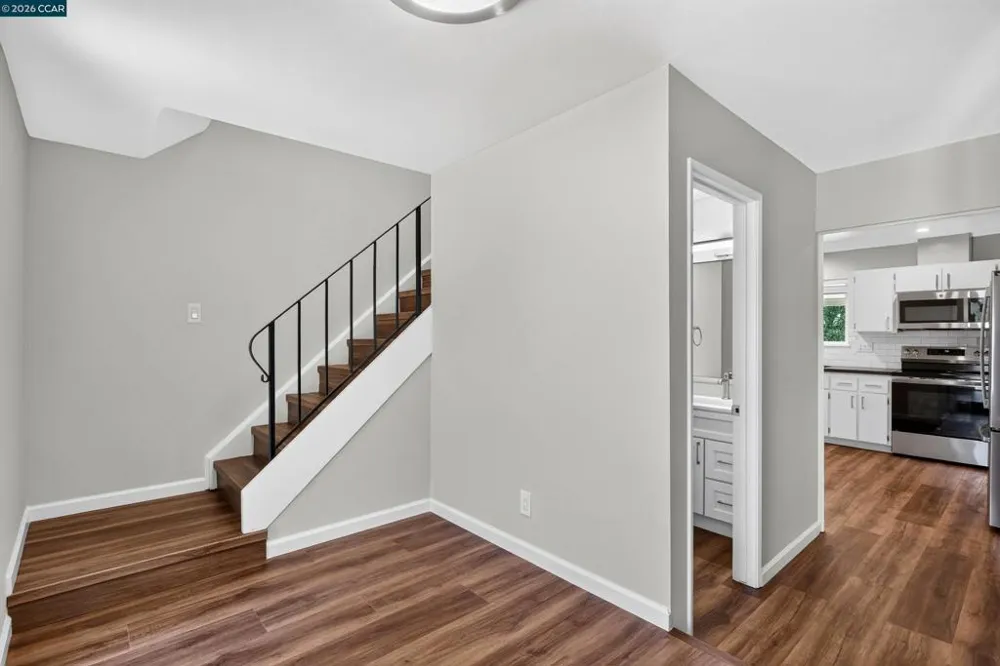 121 Violet Rd Hercules, CA 94547