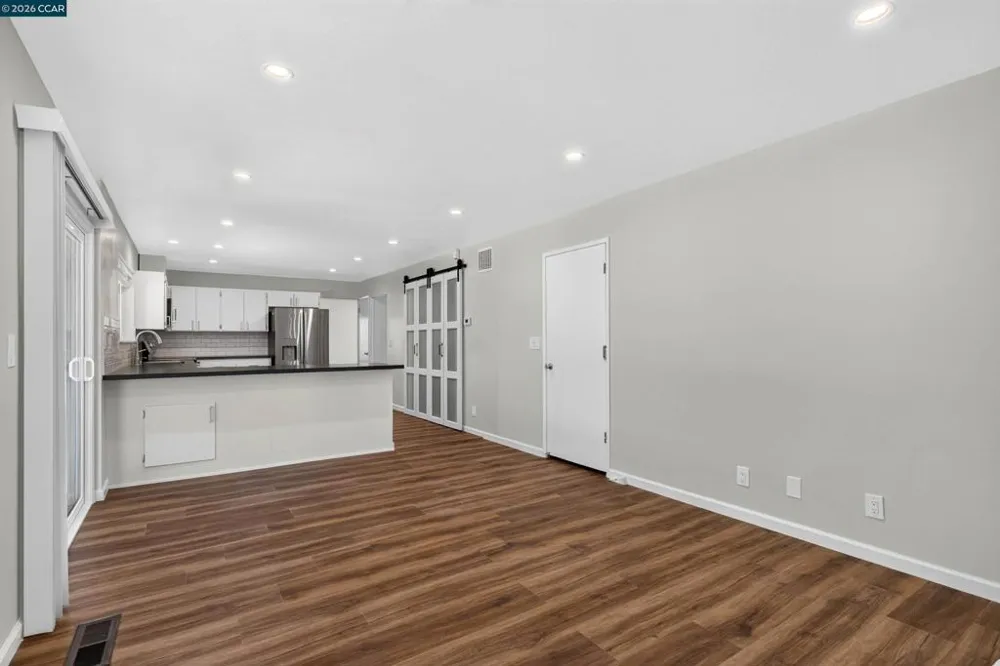 121 Violet Rd Hercules, CA 94547