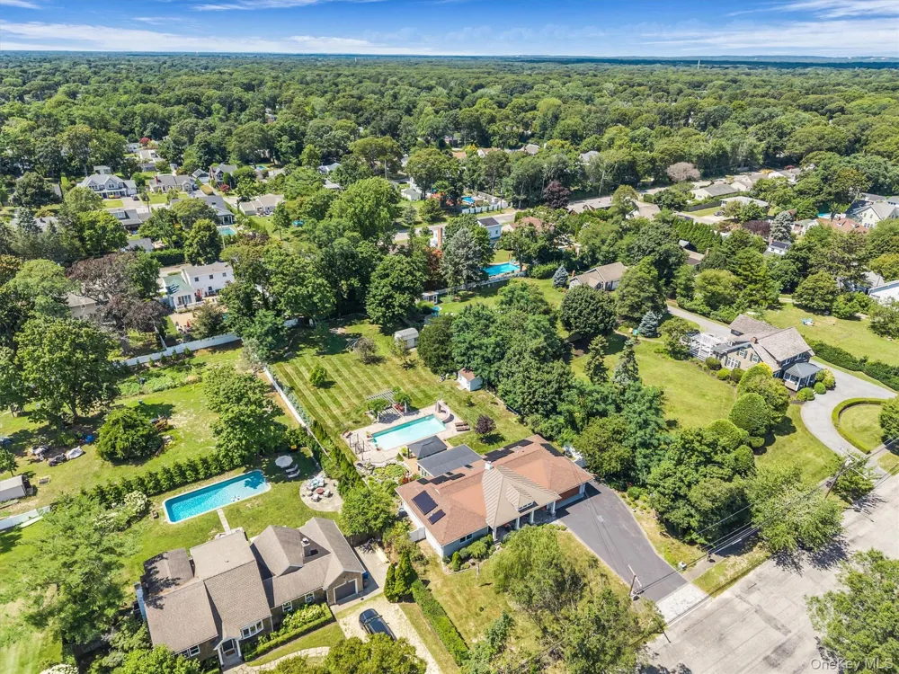 6 Howells Point Road Bellport Village, NY 11713