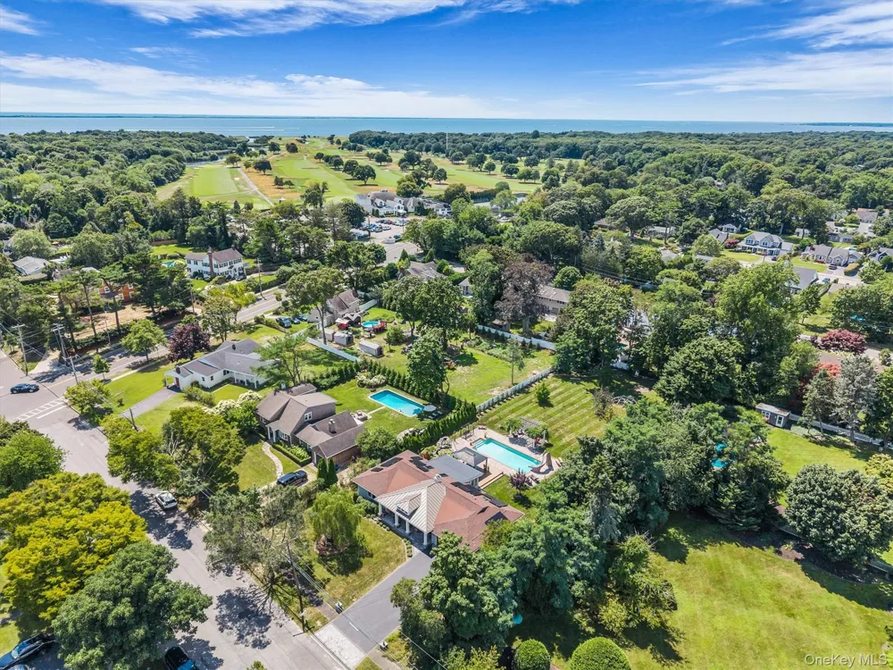 6 Howells Point Road Bellport Village, NY 11713