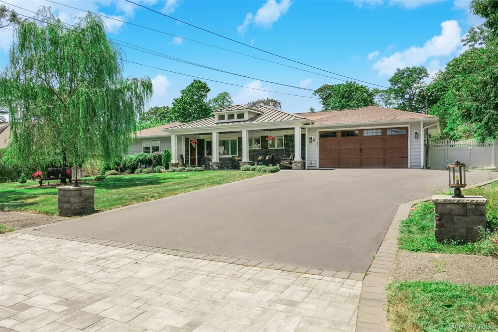 6 Howells Point Road Bellport Village, NY 11713