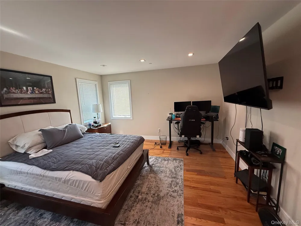 648 E Broadway Long Beach, NY 11561