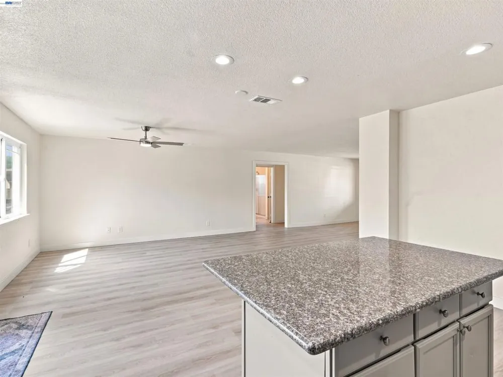 112 Jimno Ave Pittsburg, CA 94565