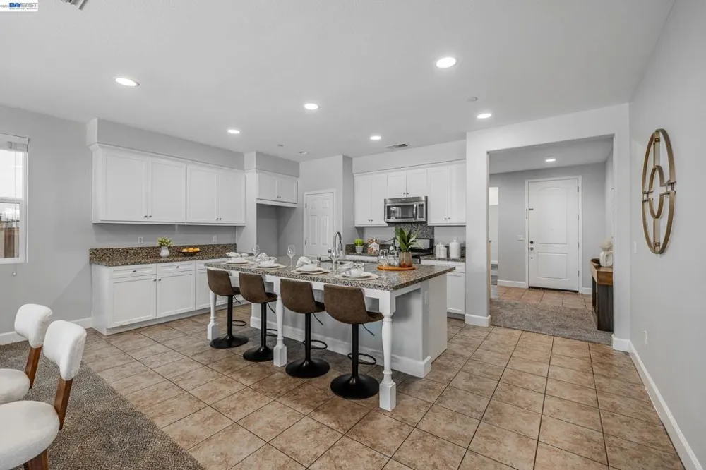 2584 Remy Javier Ct Tracy, CA 95377