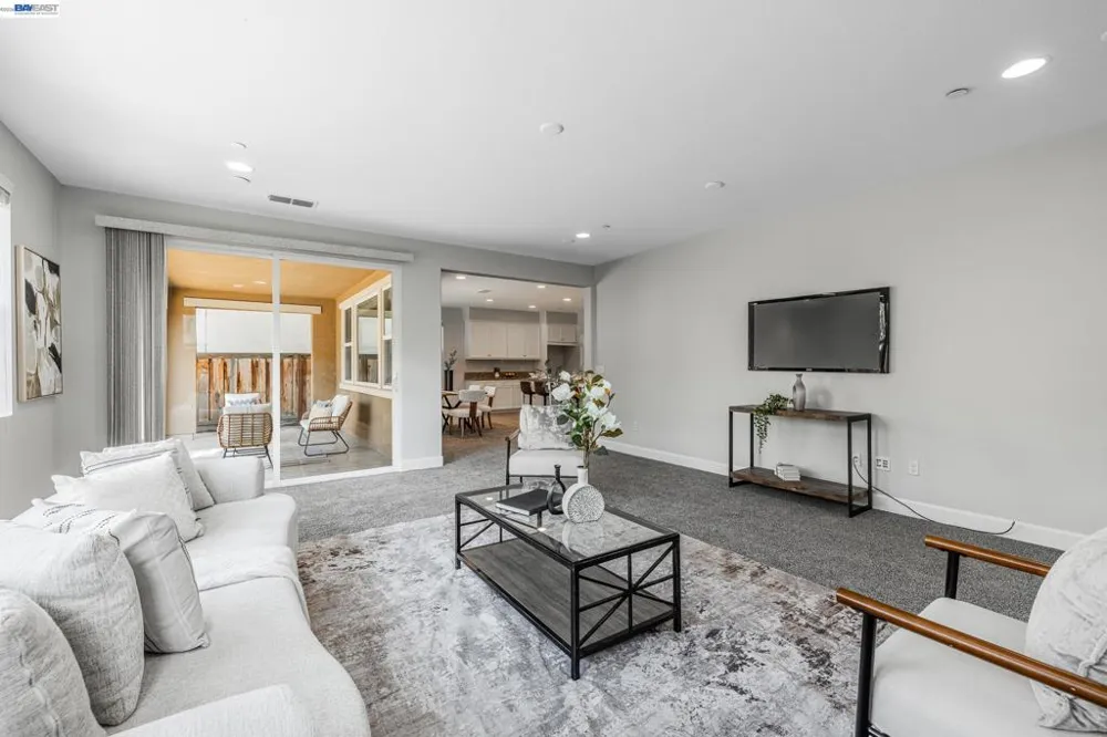 2584 Remy Javier Ct Tracy, CA 95377