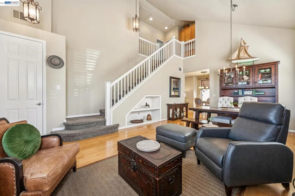 3158 Persimmon Cir Pleasanton, CA 94588