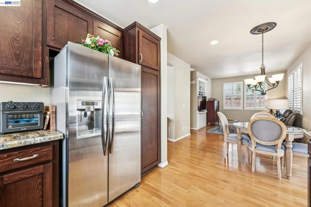 3158 Persimmon Cir Pleasanton, CA 94588