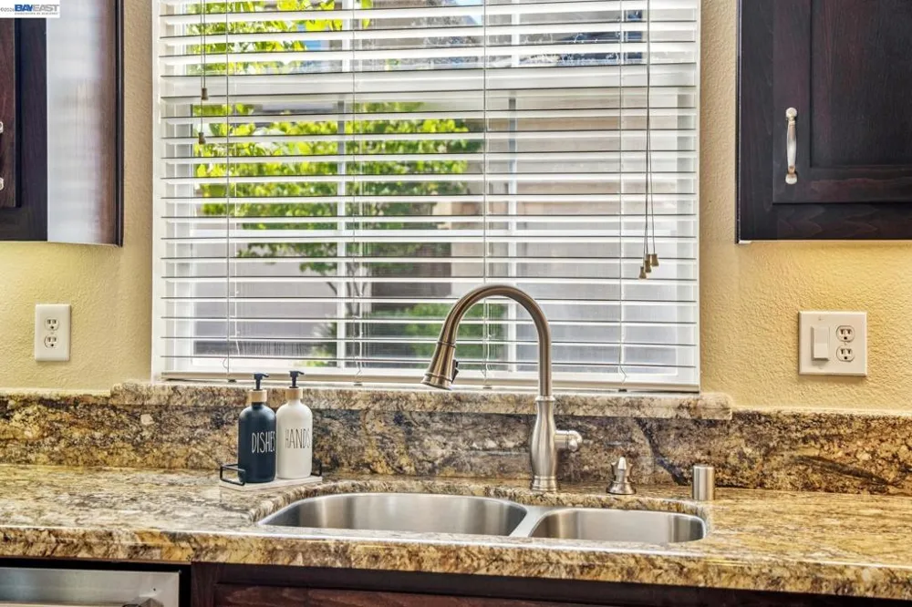 3158 Persimmon Cir Pleasanton, CA 94588