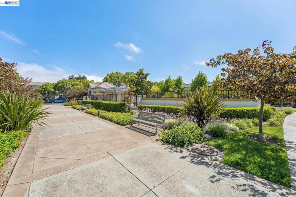3158 Persimmon Cir Pleasanton, CA 94588