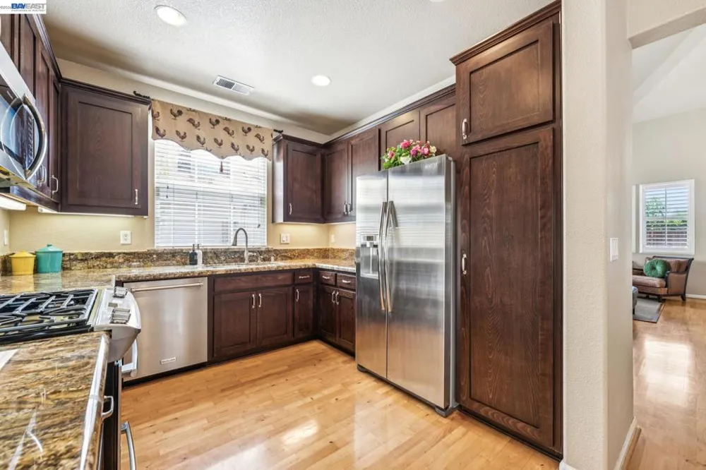 3158 Persimmon Cir Pleasanton, CA 94588