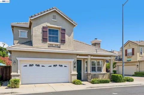 3158 Persimmon Cir