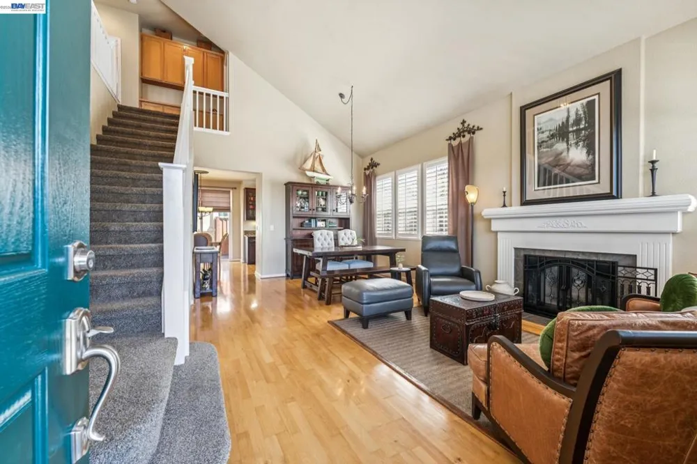 3158 Persimmon Cir Pleasanton, CA 94588