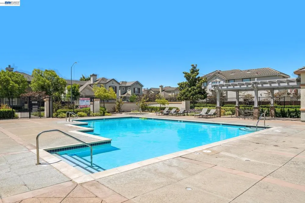 3158 Persimmon Cir Pleasanton, CA 94588