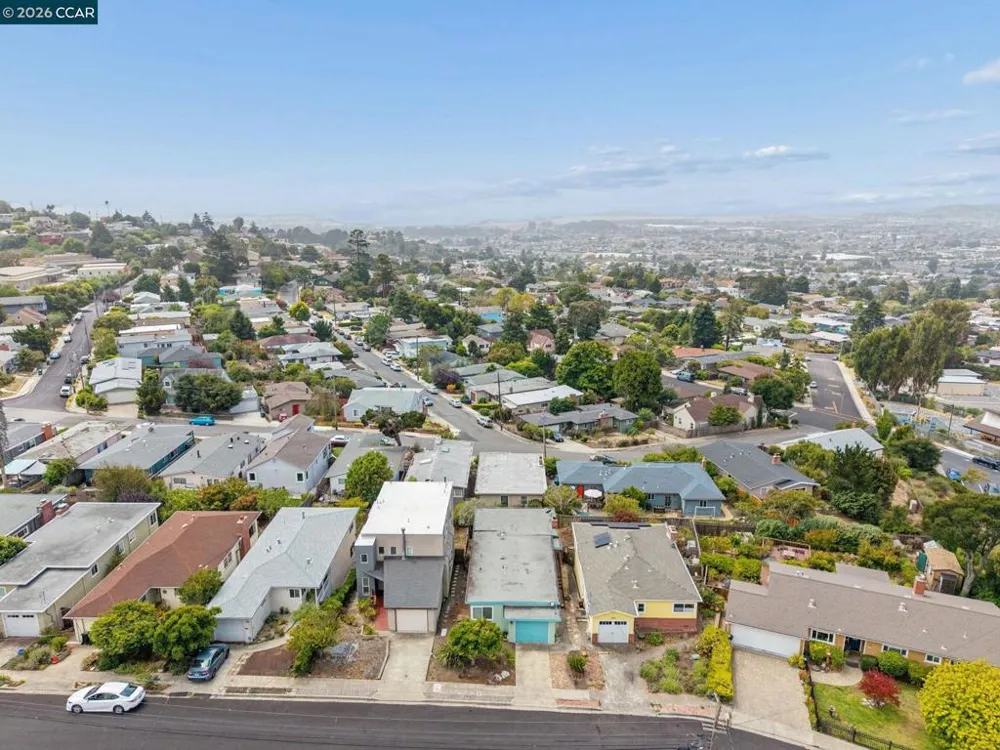 6386 Claremont Ave Richmond, CA 94805