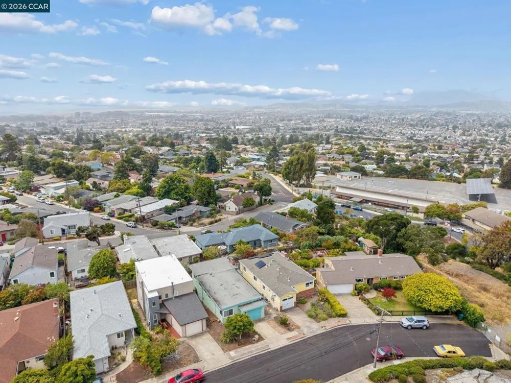 6386 Claremont Ave Richmond, CA 94805