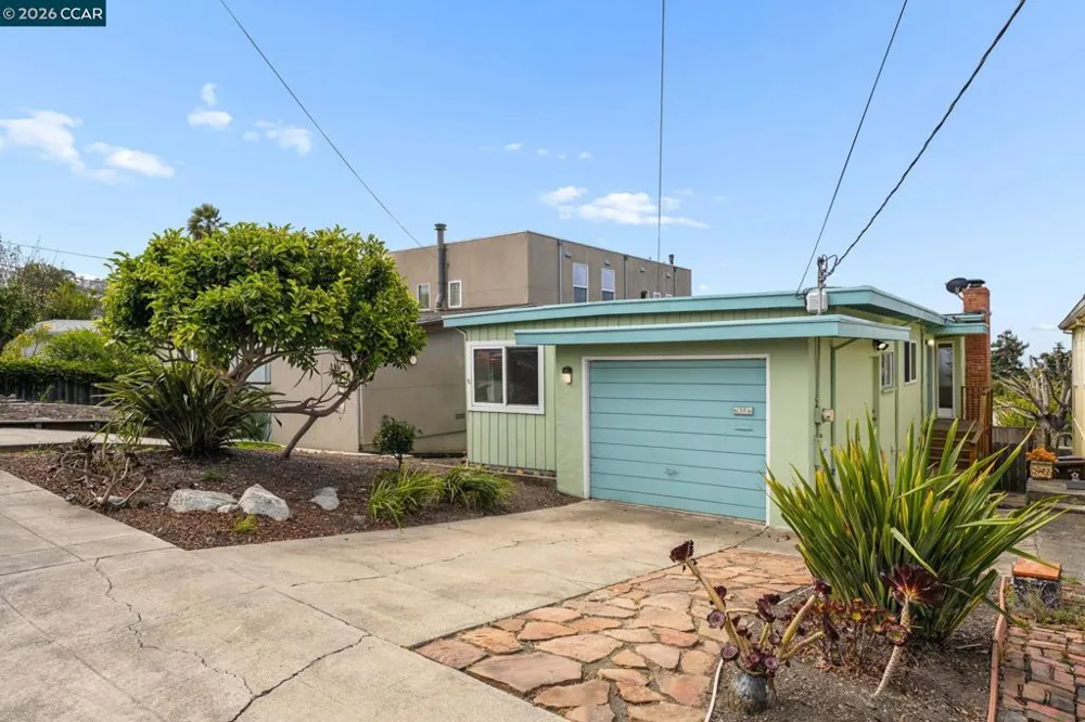 6386 Claremont Ave Richmond, CA 94805