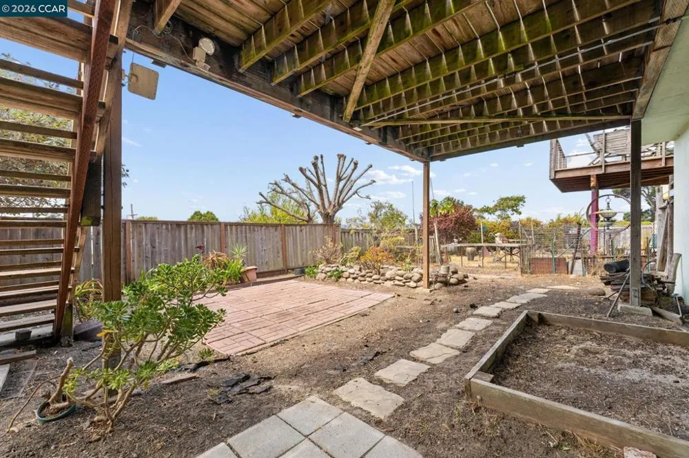 6386 Claremont Ave Richmond, CA 94805