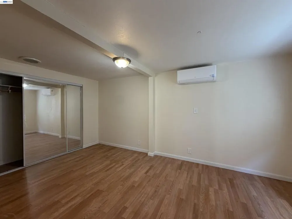 372 6TH Ave Menlo Park, CA 94025