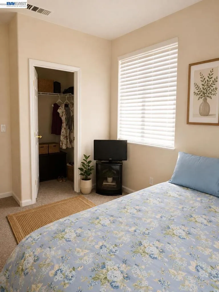 2359 Bayless Way Sacramento, CA 95835