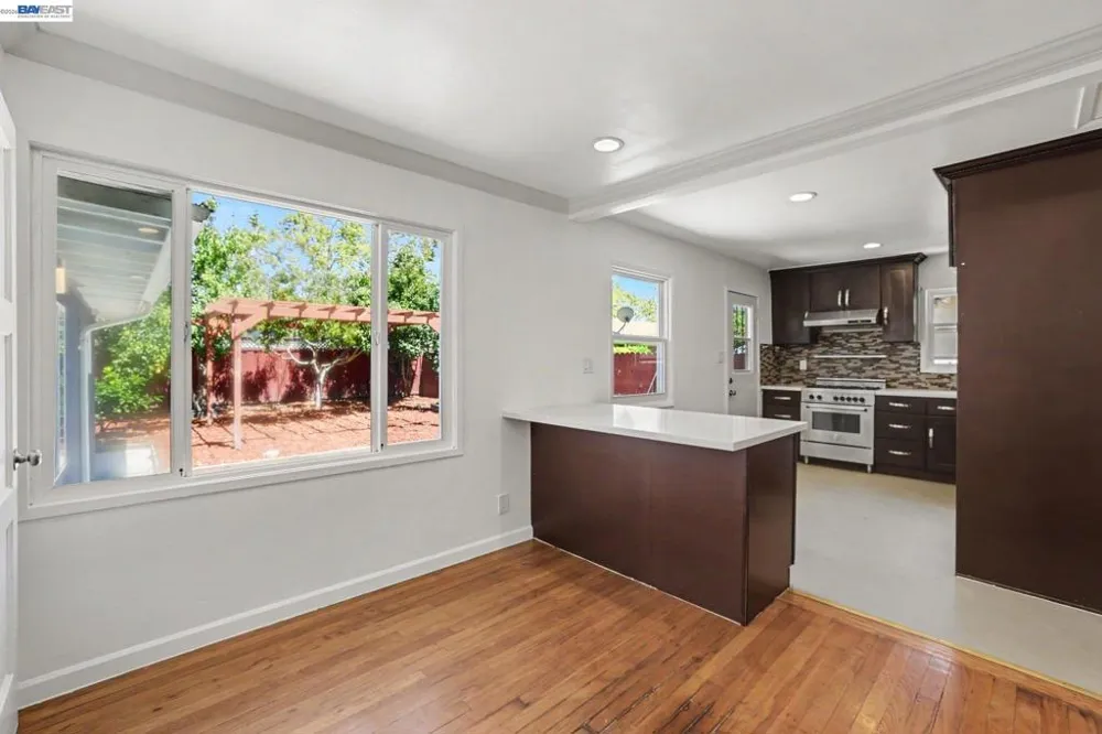 15890 Via Pinale San Lorenzo, CA 94580
