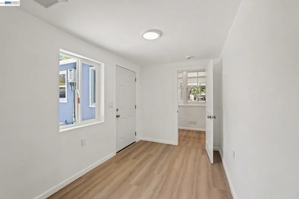 15890 Via Pinale San Lorenzo, CA 94580