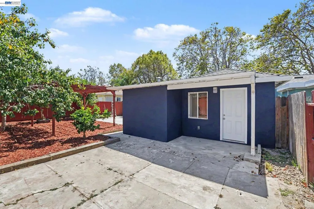 15890 Via Pinale San Lorenzo, CA 94580