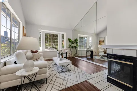 5457 Giuffrida Ct