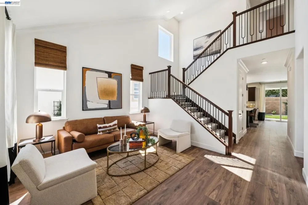 658 West Cliff St Oakley, CA 94561