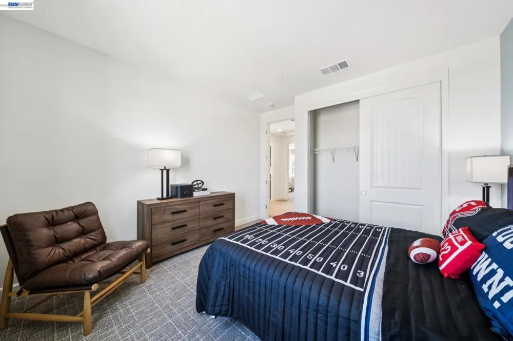 658 West Cliff St Oakley, CA 94561