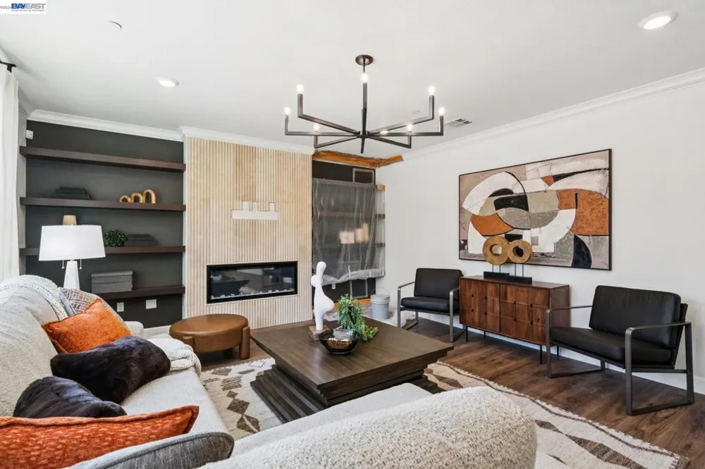 658 West Cliff St Oakley, CA 94561