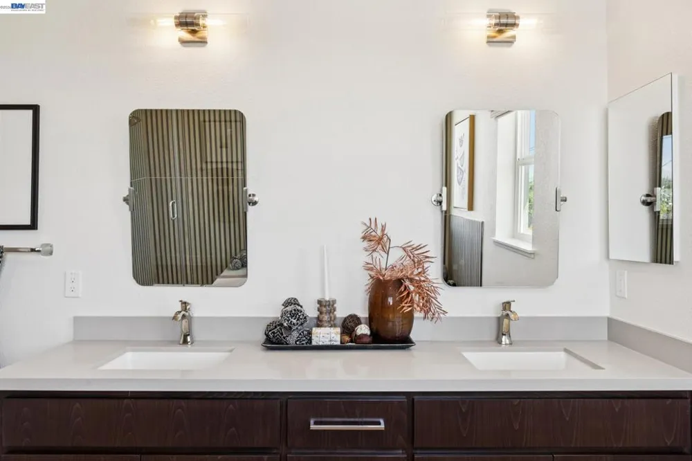658 West Cliff St Oakley, CA 94561