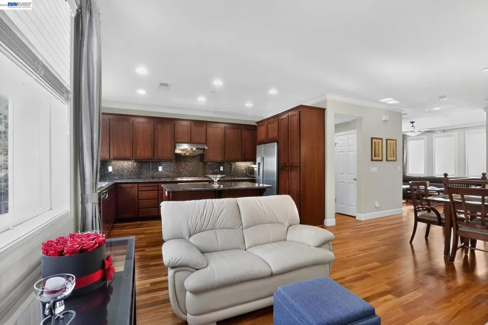 1071 Konstanz Ter Sunnyvale, CA 94089