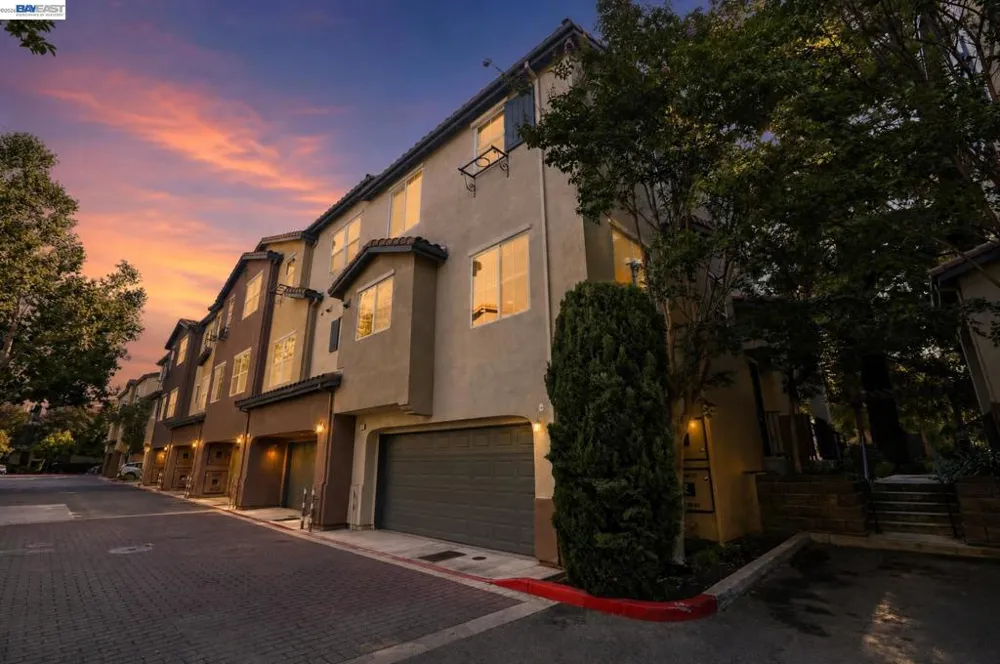 1071 Konstanz Ter Sunnyvale, CA 94089