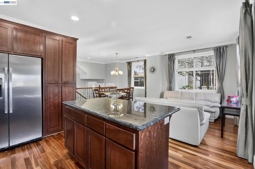 1071 Konstanz Ter Sunnyvale, CA 94089