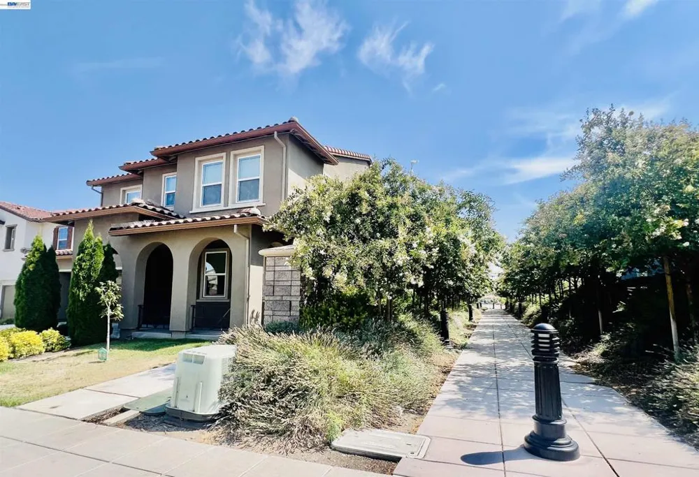 304 E Anjelina Ave Mountain House, CA 95391