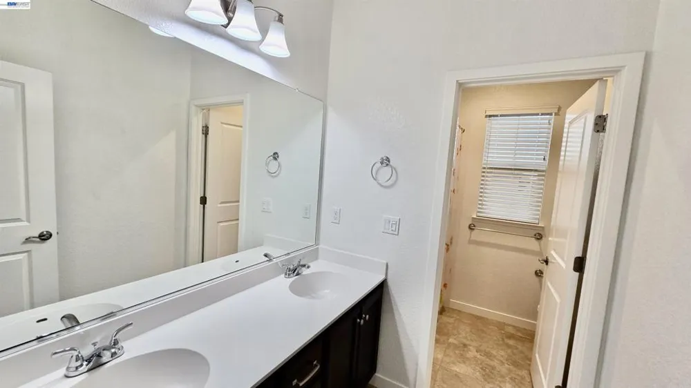 304 E Anjelina Ave Mountain House, CA 95391