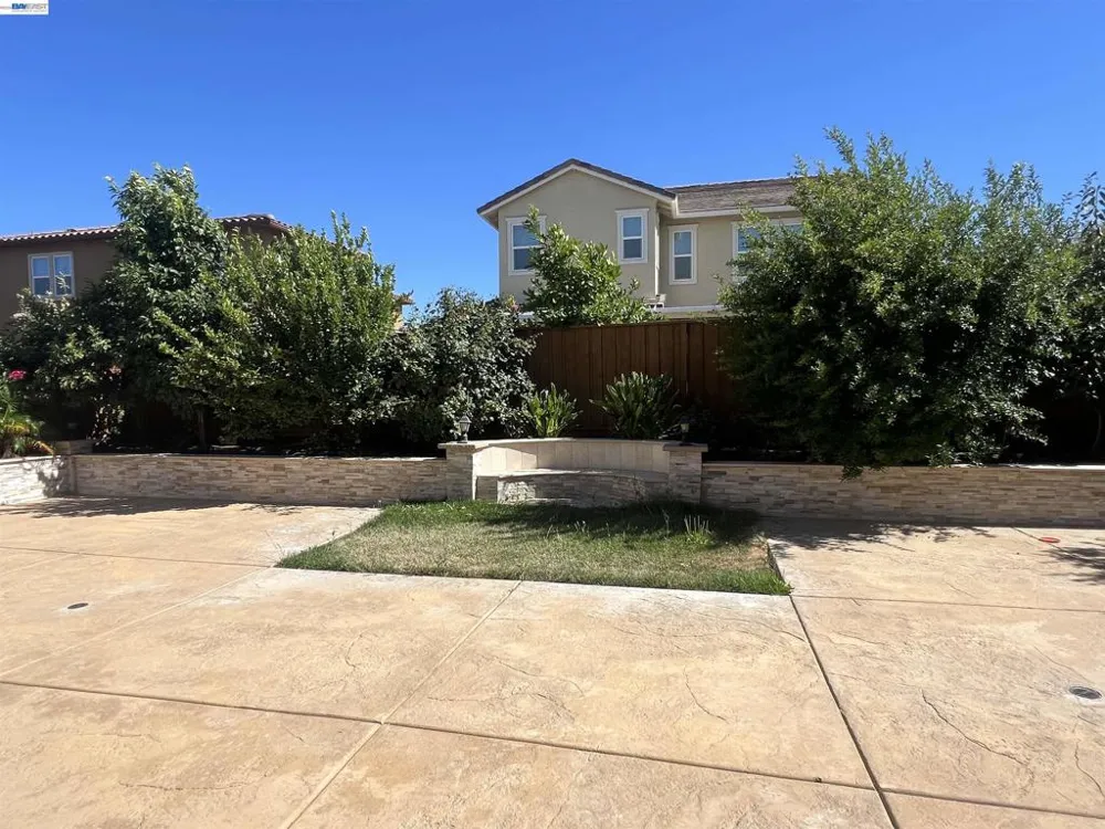 304 E Anjelina Ave Mountain House, CA 95391